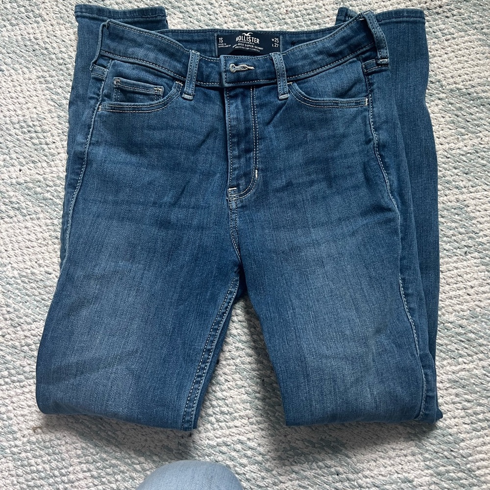 Hollister jeans